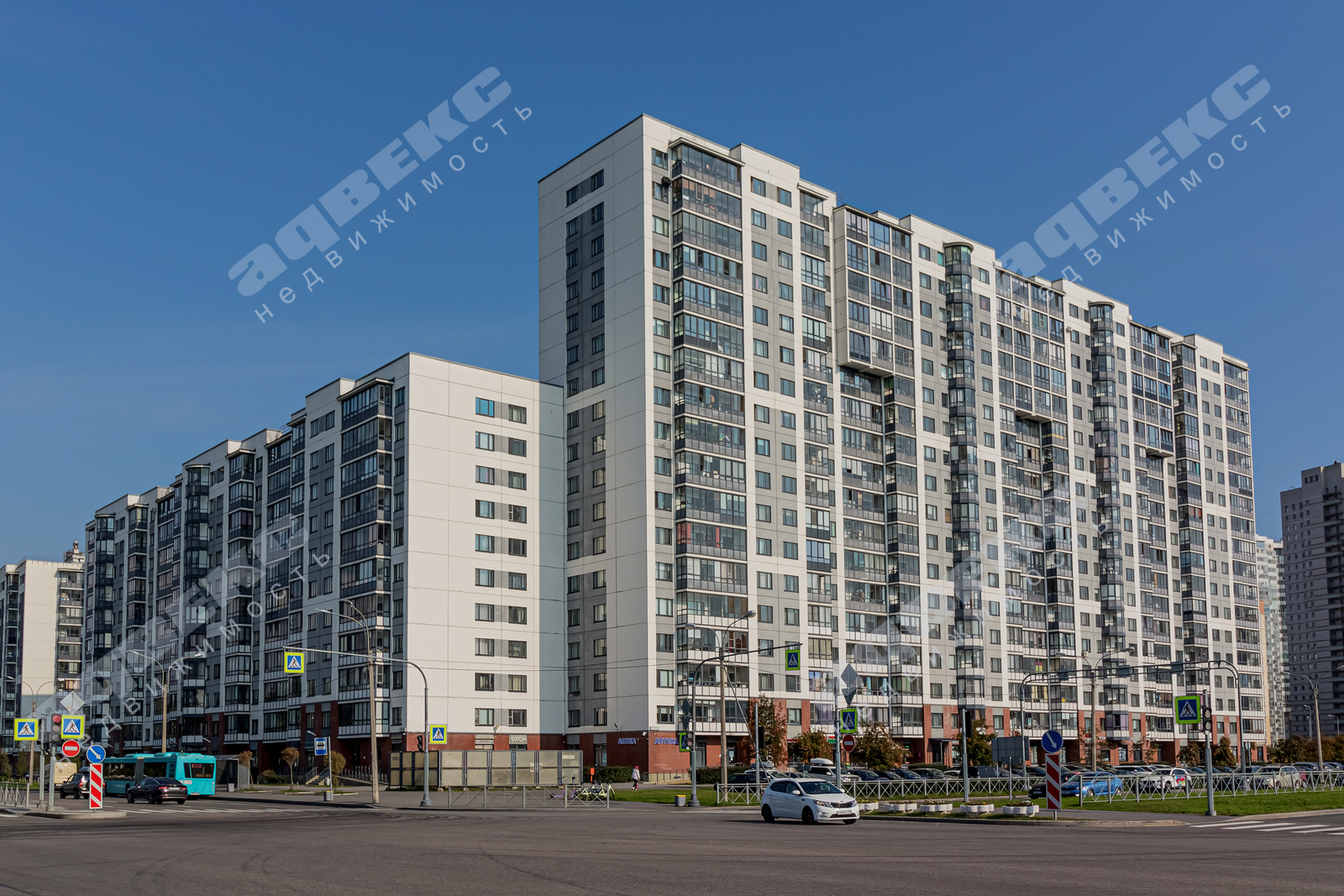 Оптиков ул., 51к1