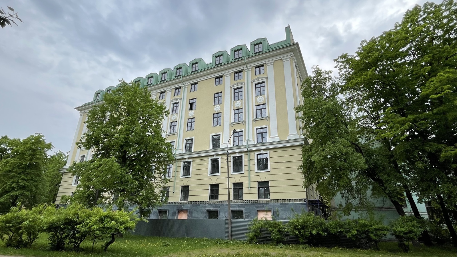 Подъездной пер., 12